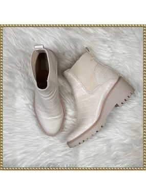 Dolce Vita Cream Snakeskin Platform Ankle Booties Size 10